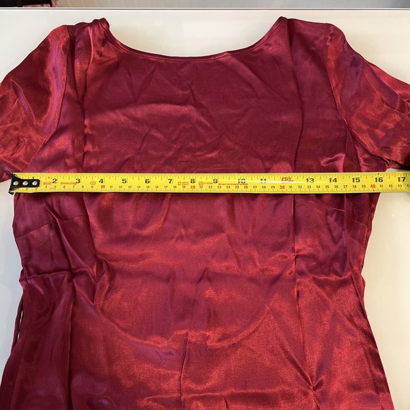 Rumored Dress Women XS Sweet Talker Mini Dress Merlot NWT  Bell Sleeve Open Back - Picture 7 of 9